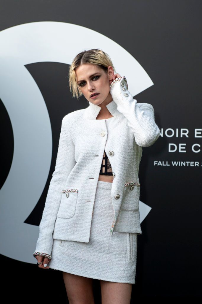 Prima fotografie a actriţei Kristen Stewart &icirc;n rolul prințesei Diana, din filmul &ldquo;Spencer&rdquo;