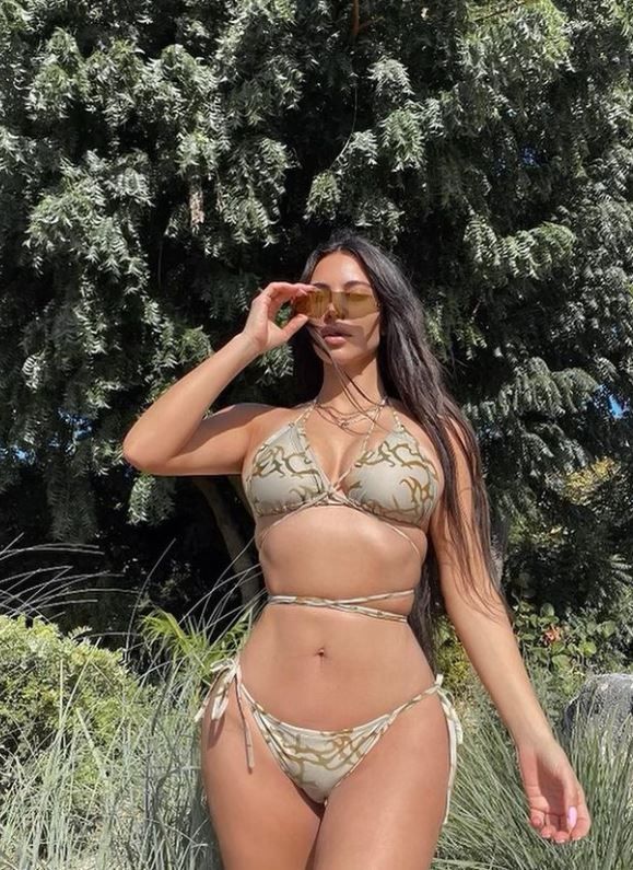 Kim Kardashian, fotografii &icirc;n ipostaze sexy, alături de cea mai bună prietenă a lui Kylie Jenner