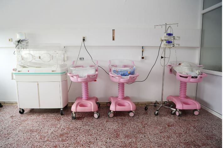 O fată de 13 ani și 7 luni a născut un băiețel &icirc;n Buzău. Ce a urmat după?