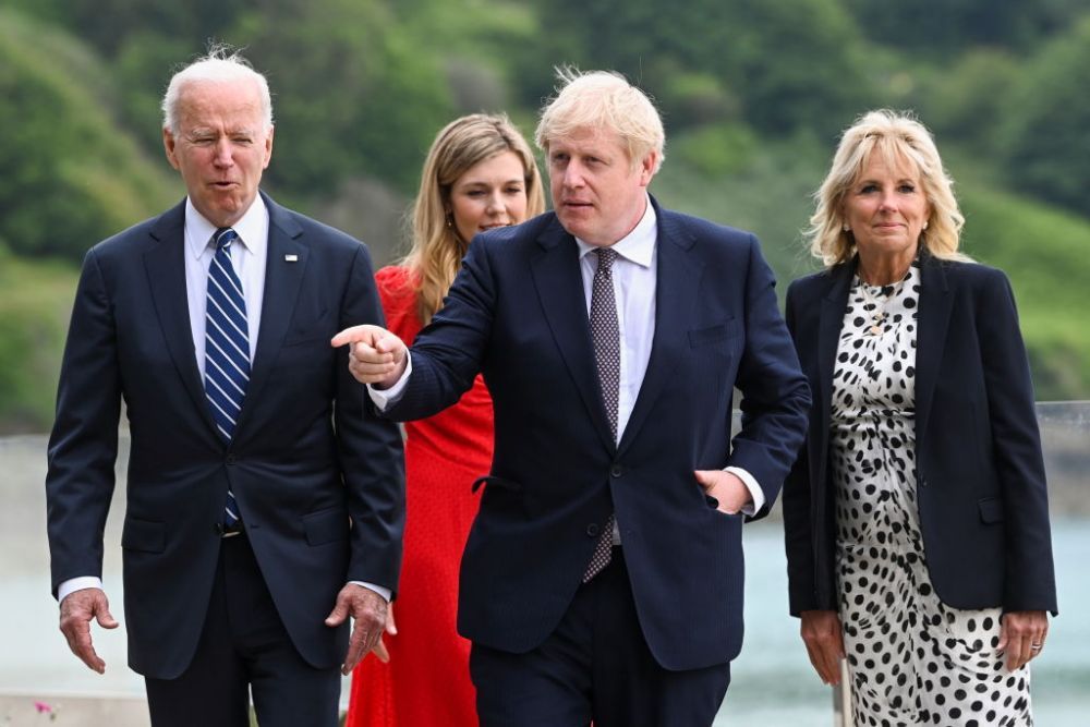 Jill Biden, aluzie ironică la adresa Melaniei Trump. Ce a purtat Prima Doamnă la &icirc;nt&acirc;lnirea cu Boris Johson