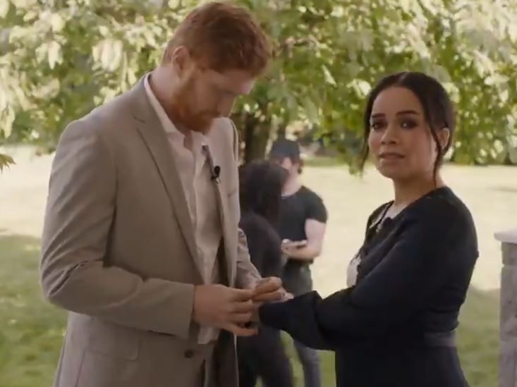 &rdquo;Este o glumă proastă?&rdquo;. Trailerul noului film despre Meghan și Harry a amuzat tot internetul