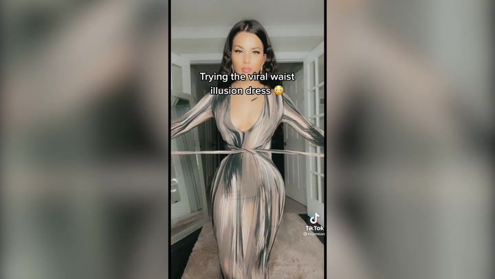 A comandat o rochie și a primit niște f&acirc;șii de material transparent. Cum arată, de fapt, ținuta