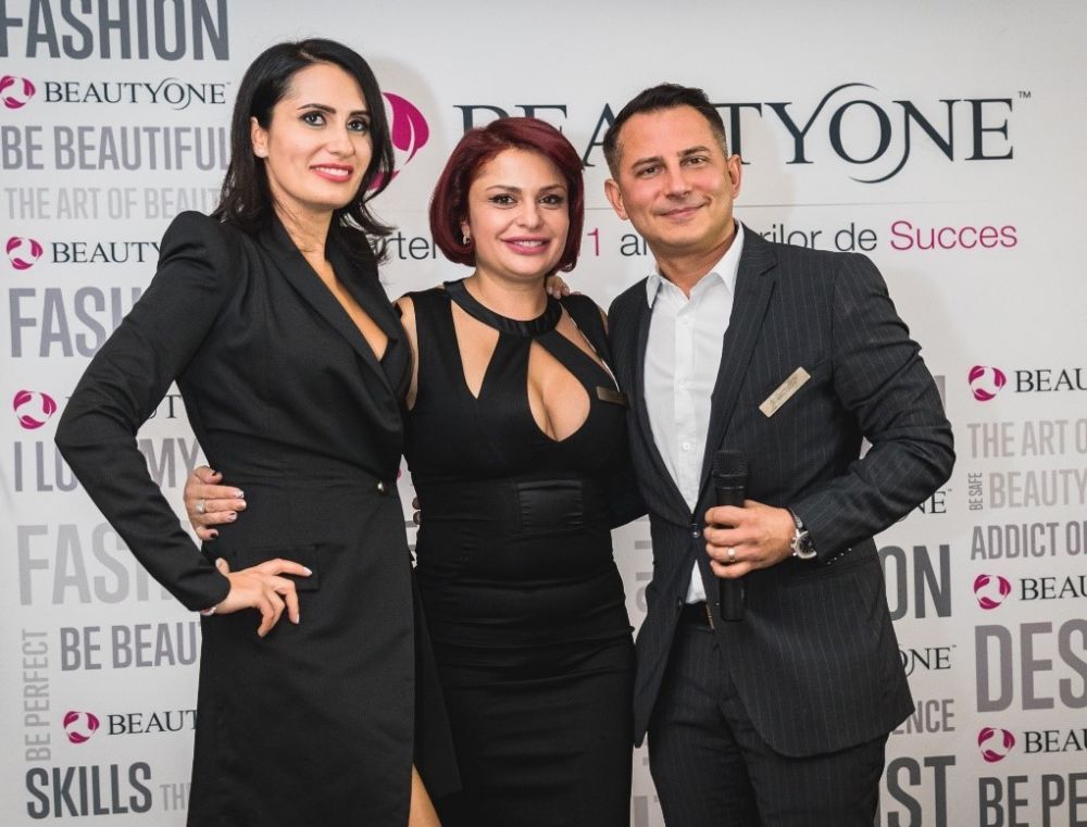 Beauty One a sărbătorit 15 ani de frumusețe, alături de experții din industria &icirc;nfrumusețării, &icirc;n cadrul evenimentului GALA BEAUTY ONE EXPERT 2021