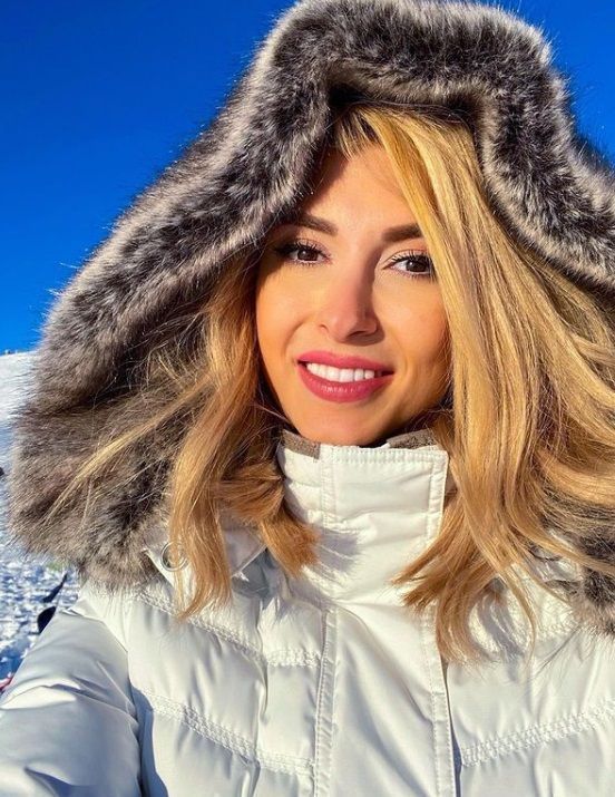 Andreea Bălan, fotografii provocatoare &icirc;n costum de baie: Iar &icirc;ncingi spiritele