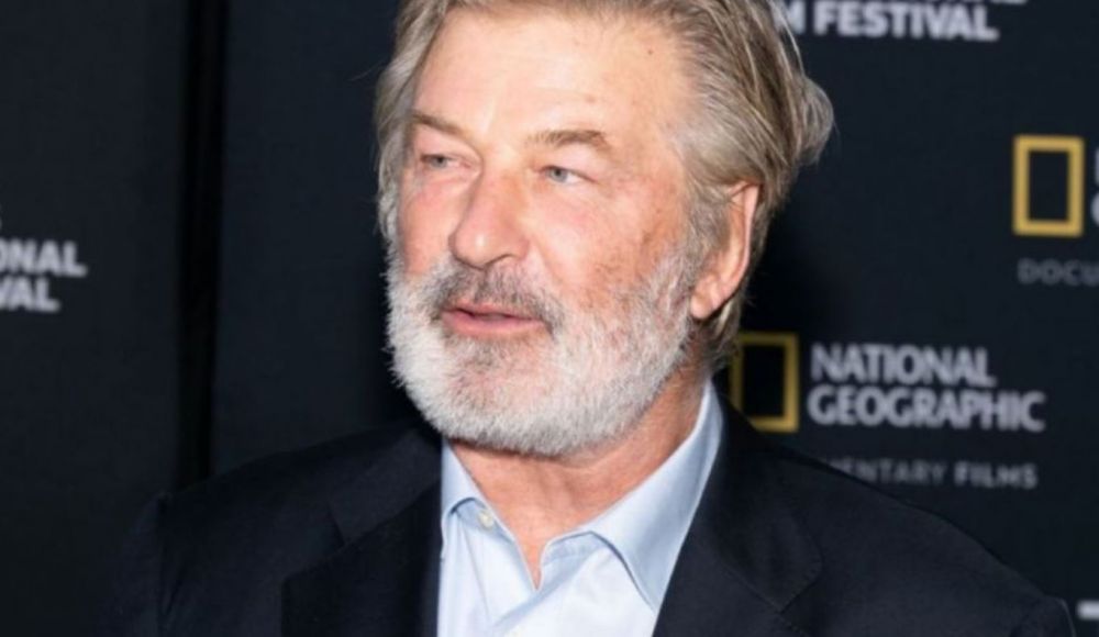Alec Baldwin a izbucnit &icirc;n lacrimi &icirc;n primul interviu televizat. Actorul susţine că nu a apăsat pe trăgaci