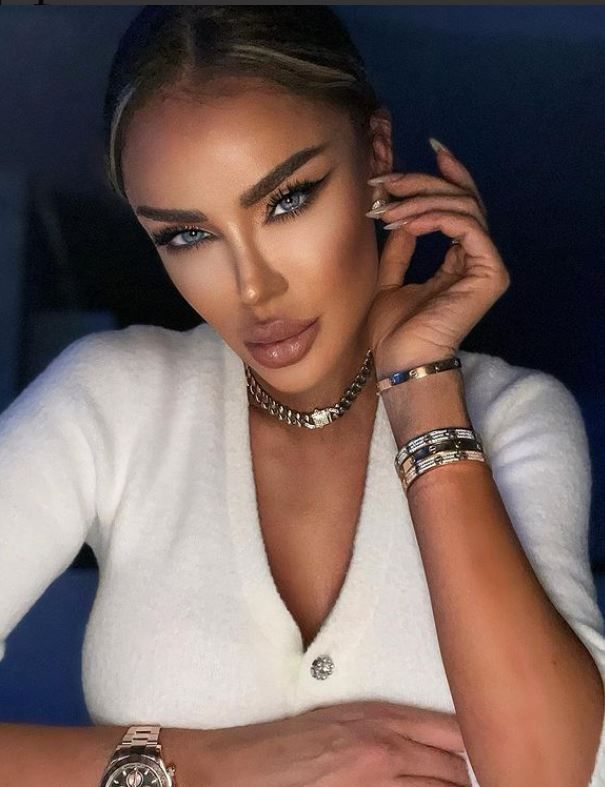 Cum arată Bianca Drăgușanu după ultima intervenție estetică. Vedeta a vrut &ldquo;ochi de pisică&rdquo;