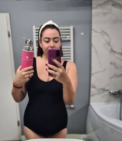 Oana Roman, &icirc;n conflict serios cu o persoană care o urmărește pe Instagram