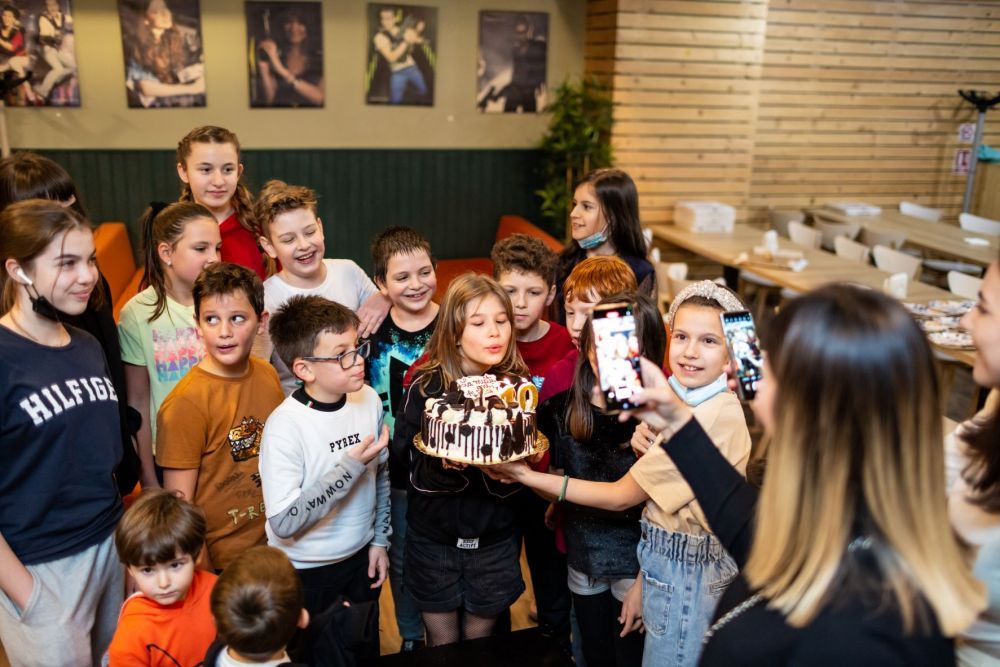 Ela Crăciun vrea să fie o mamă zen pentru fiica sa preadolescentă