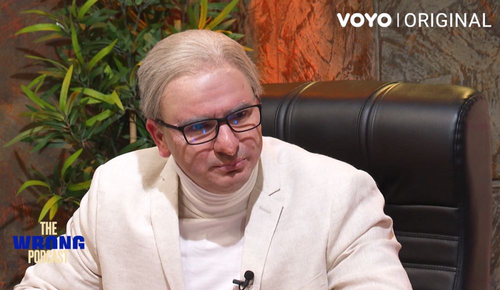 Alex Bogdan, gazda The Wrong Podcast &ndash; serialul de conținut online de pe VOYO