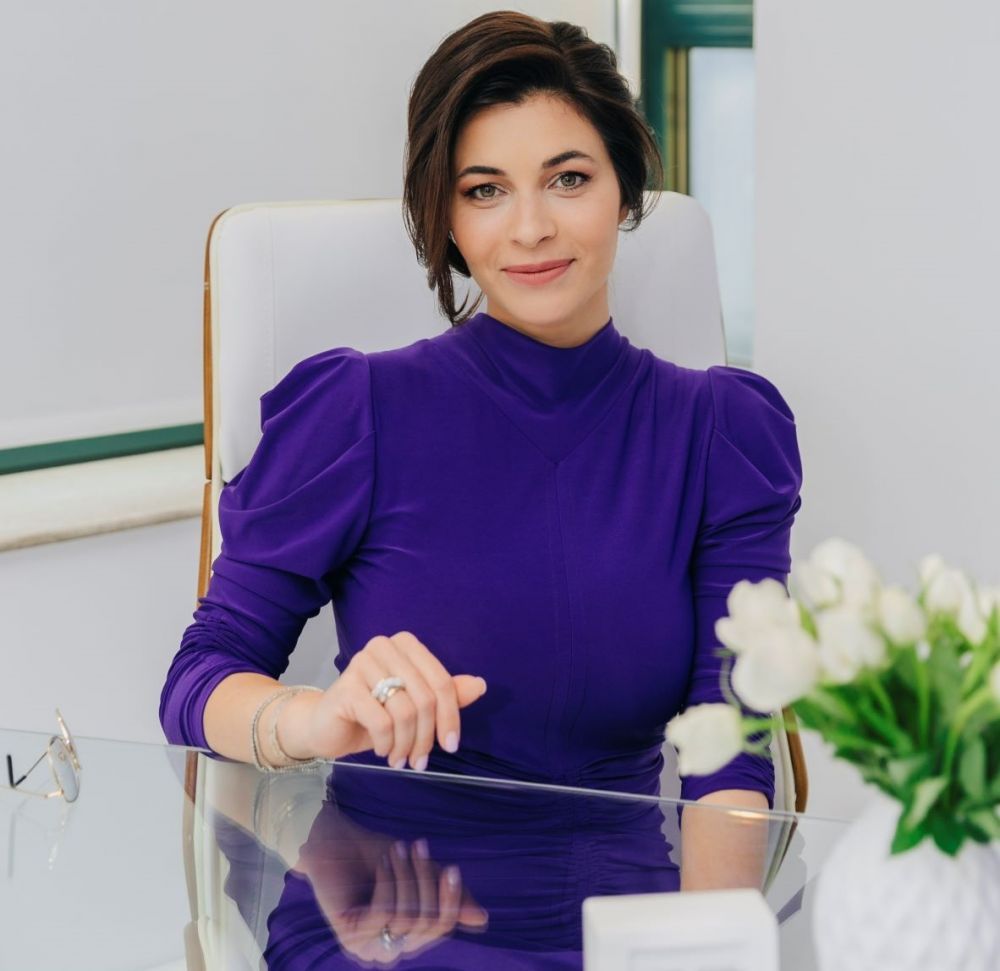 Ela Crăciun vrea să fie mereu t&acirc;nără, doar cu ajutorul surorii sale