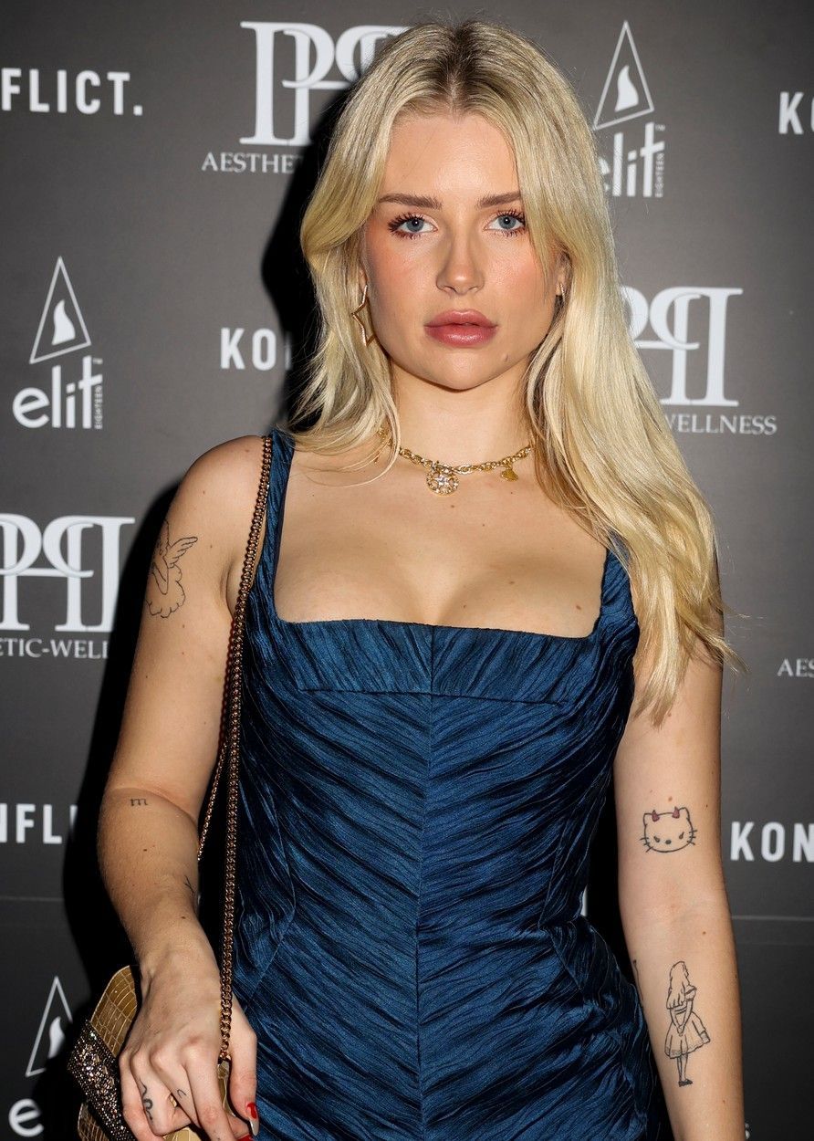 Lottie Moss, dezvăluiri din industria modei. &rdquo;Agenția mea de modelling m-a &icirc;ndopat cu alcool și droguri&rdquo;