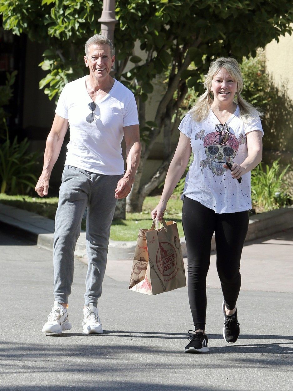 Heather Locklear a renunțat la droguri și plănuiește să se mărite cu iubitul din liceu