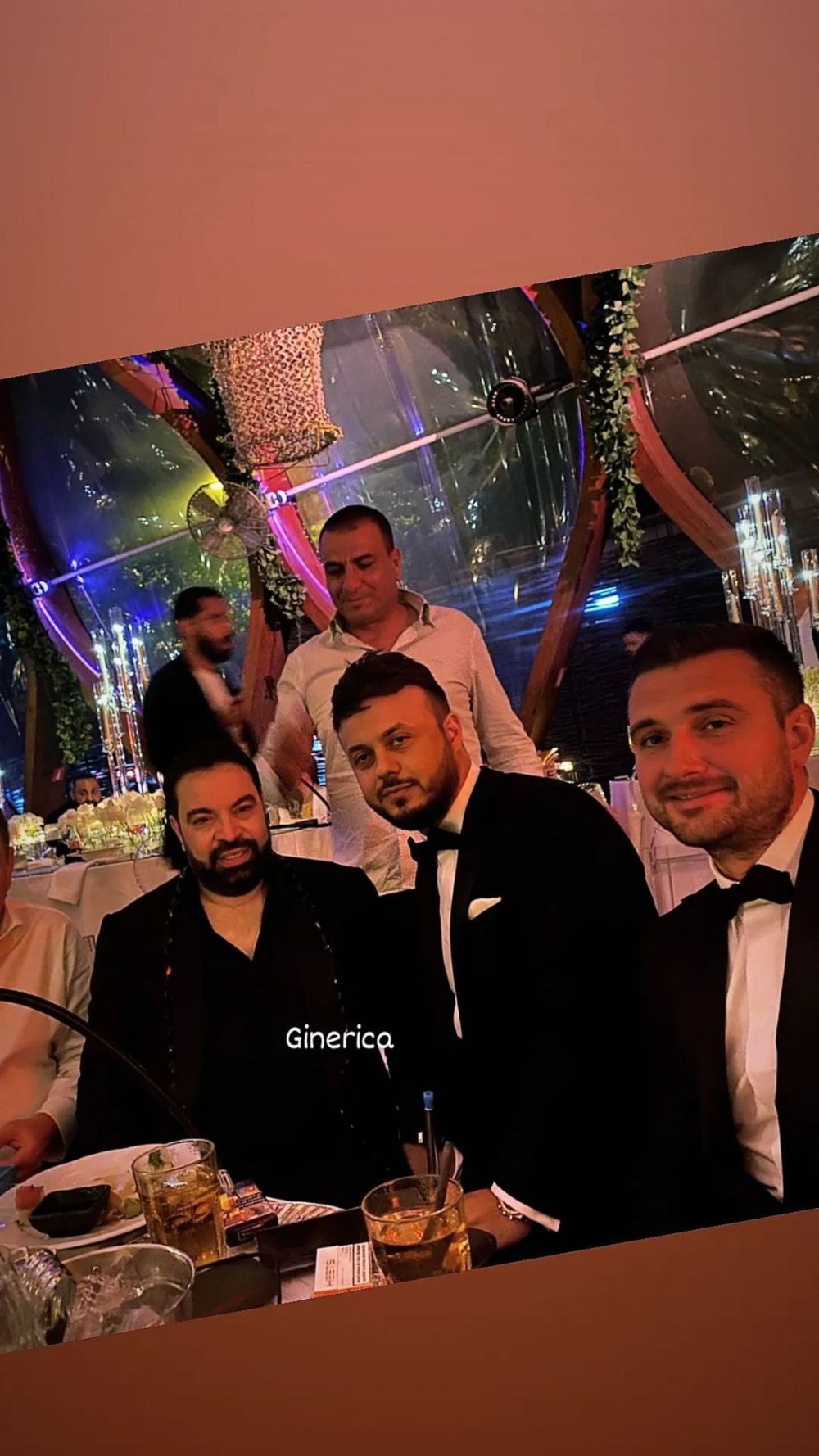 Gabi Bădălău nu a fost &icirc;nsoțit de Bianca Drăgușanu la nunta lui Florin Salam. Cu cine s-a afișat afaceristul