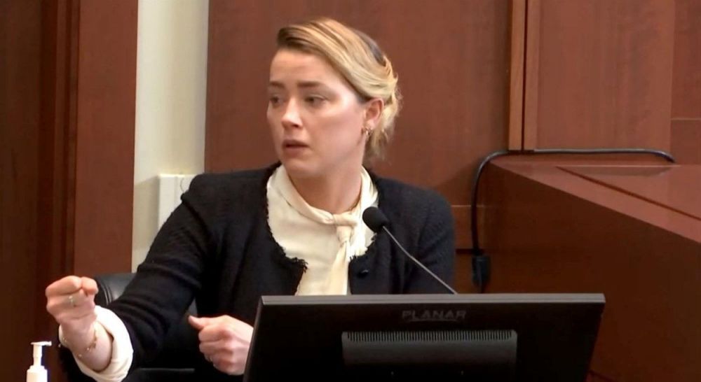 Amber Heard, declarație surprinzătoare: &ldquo;&Icirc;ncă &icirc;l iubesc pe Johnny Depp!&rdquo;