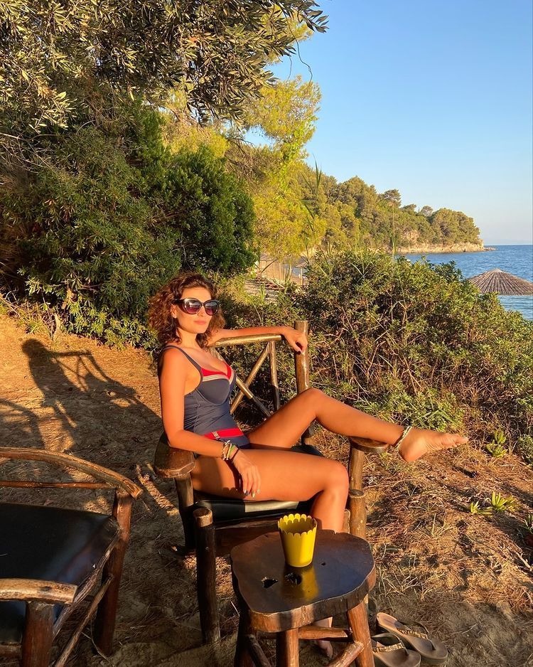 Ioana Ginghină este atentă la siluetă chiar și &icirc;n vacanță. La ce trucuri apelează pentru a se menține &icirc;n formă