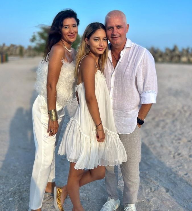Virgil Ianțu, portret de familie! Cum a pozat alături de partenera sa de viață și fiica Jasmina