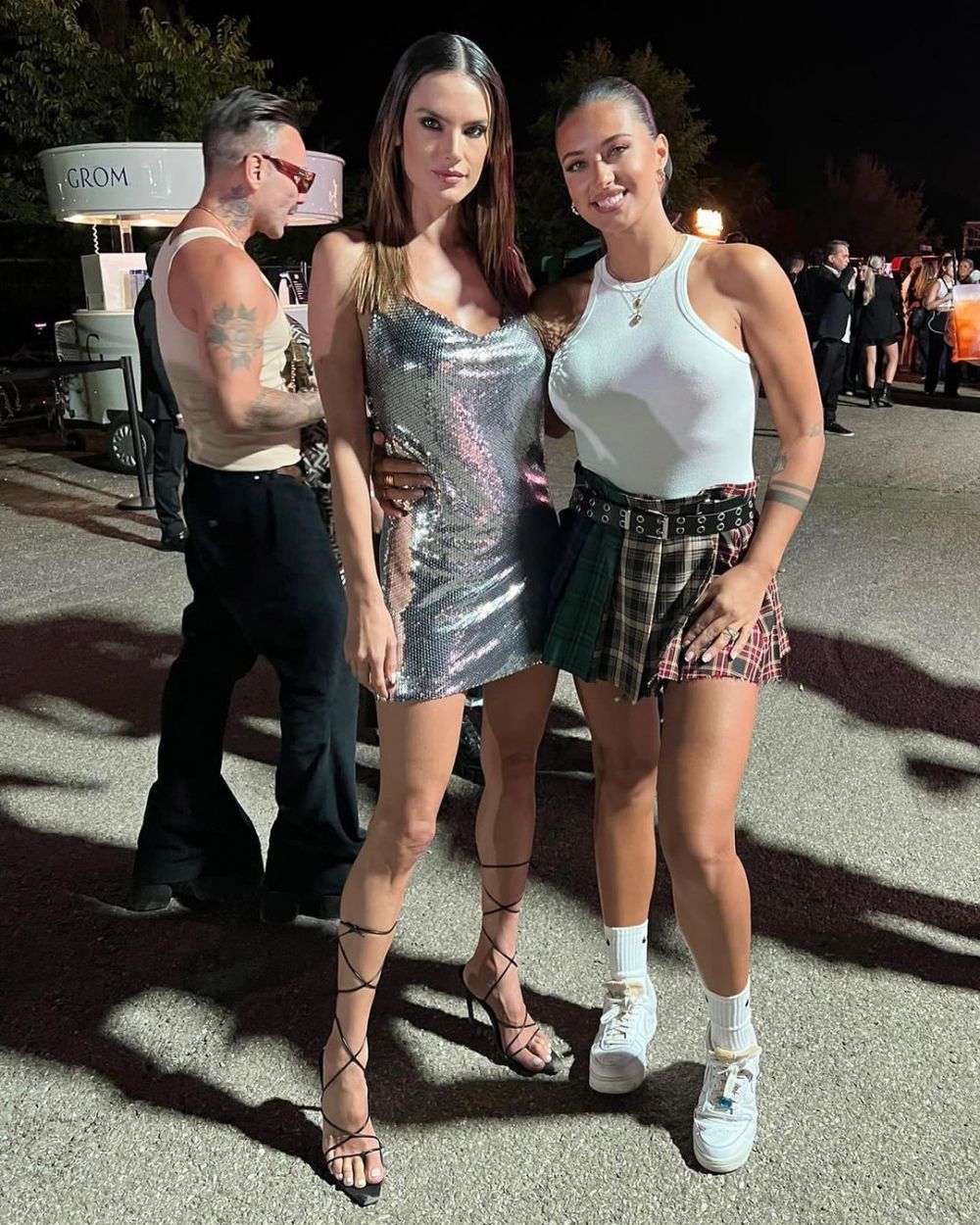 Antonia, alături de Heidi Klum și Alessandra Ambrosio la un eveniment la Milano. Ce ținută a purtat c&acirc;ntăreața