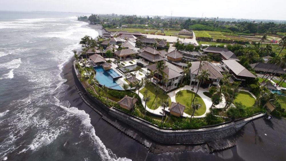 Smiley, vacanță exotică &icirc;n Bali. Cum arată vila de lux &icirc;n care s-a cazat