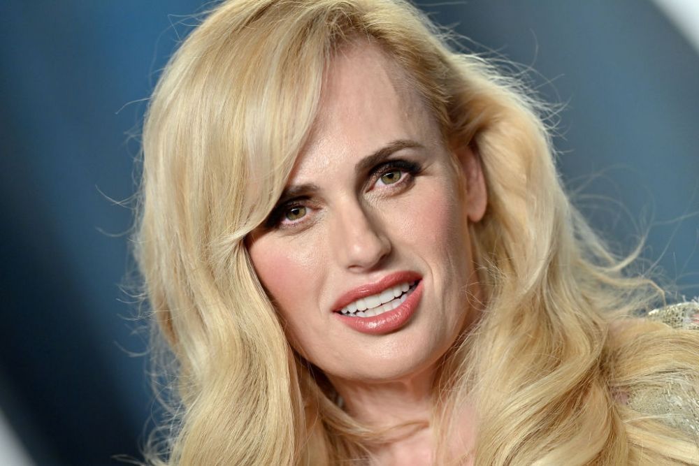 Rebel Wilson, actrița din Pitch Perfect, a devenit mamă la 42 de ani. Cu c&acirc;teva luni &icirc;n urmă anunța că are o relație cu o femeie