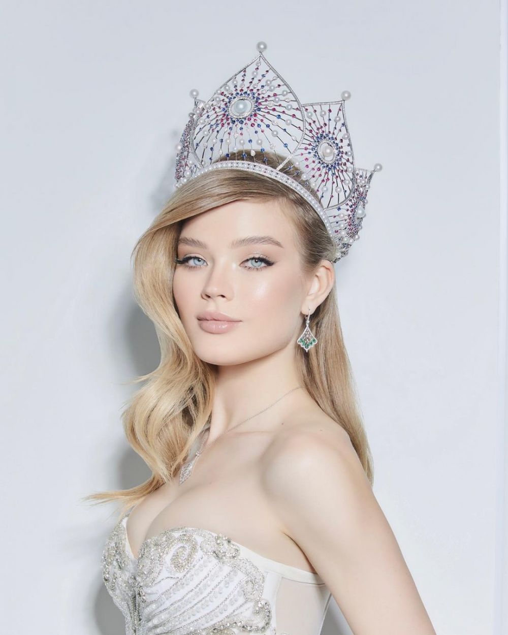 Rusia și Ucraina vor avea reprezentate la Miss Univers 2023. Cine sunt cele două concurente rivale