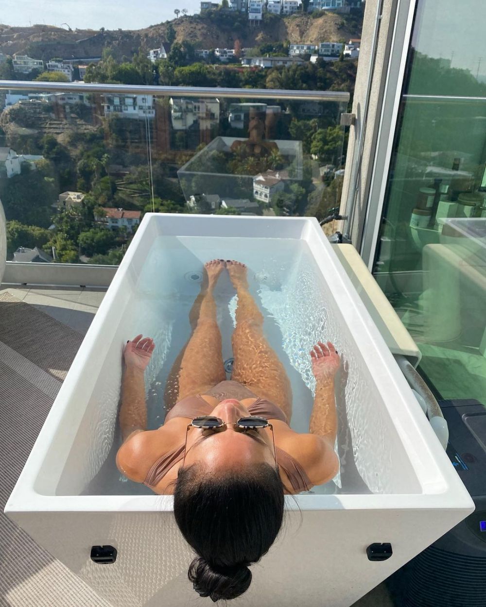 Nicole Scherzinger, dans provocator &icirc;n fața oglinzii: &ldquo;Ești cea mai sexy femeie din lume!&rdquo;