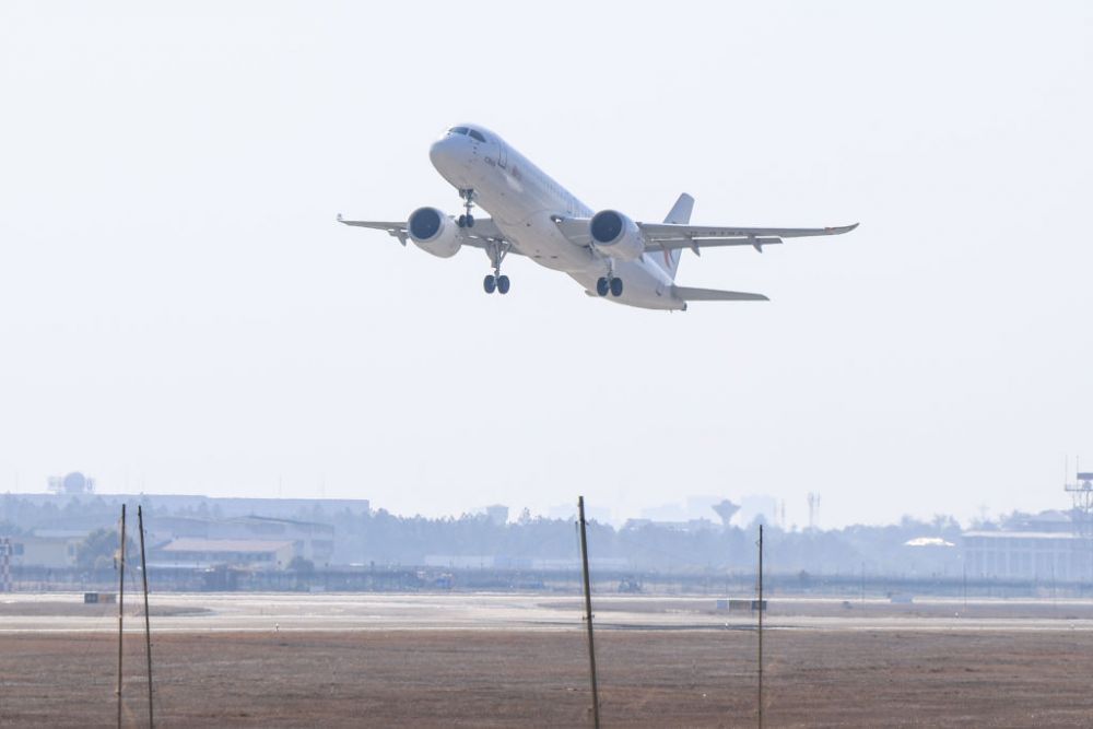 Specialiștii &icirc;n aviație dezvăluie care sunt cele mai periculoase locuri din avion, &icirc;n caz de prăbușire