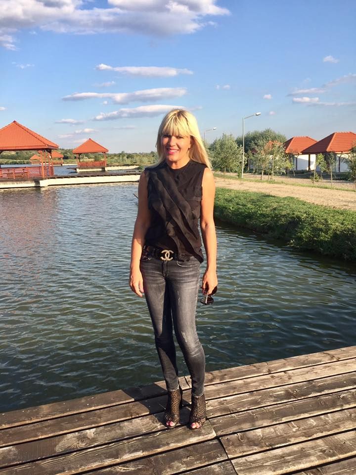 Elena Udrea a dezvăluit ce &icirc;nseamnă semnul cu degetul dus la nas: &bdquo;Am spus doar jumătate de adevăr!&rdquo;