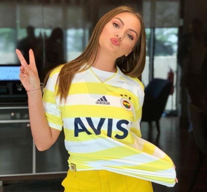 Alexandra Stan, relație secretă cu un fotbalist turc? Cine e sportivul de 24 de ani care ar fi cucerit-o
