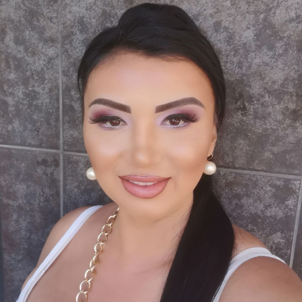 Adriana Bahmuțeau, dezvăluiri șocante despre fostul iubit grec! Vedeta l-a reclamat pentru violență sexuală: &bdquo;Mă forța&rdquo;