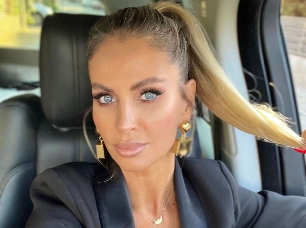 Andreea Bănică, poză &icirc;n costum de baie la 45 de ani! Ce reacții a st&acirc;rnit