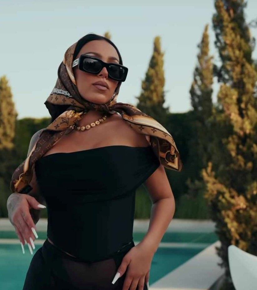 Ruby, &icirc;ntr-o ținută &ldquo;de scandal&rdquo; la piscină! Fanii au avut un șoc c&acirc;nd s-a &icirc;ntors cu spatele