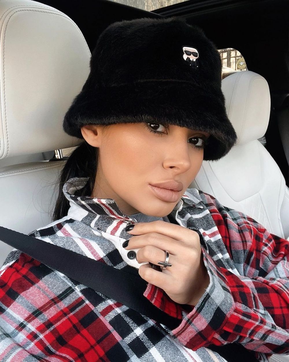 Marisa Paloma, apel disperat pe internet:&bdquo;Oferim recompensă!&rdquo; Prin ce trece vedeta
