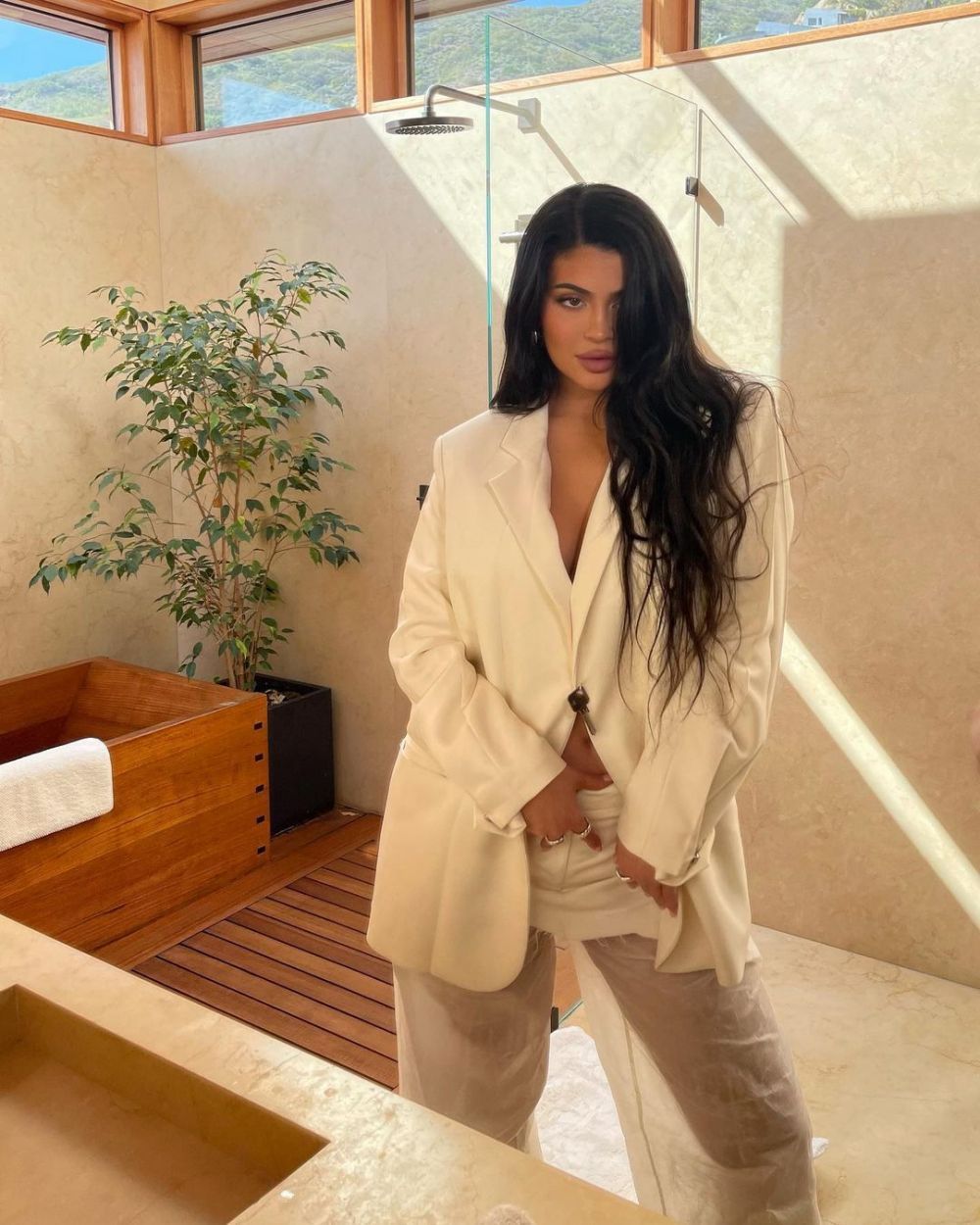 De c&acirc;t timp sunt &icirc;mpreună Kylie Jenner și Timothee Chalamet. Cei doi și-au asumat public relația de cur&acirc;nd