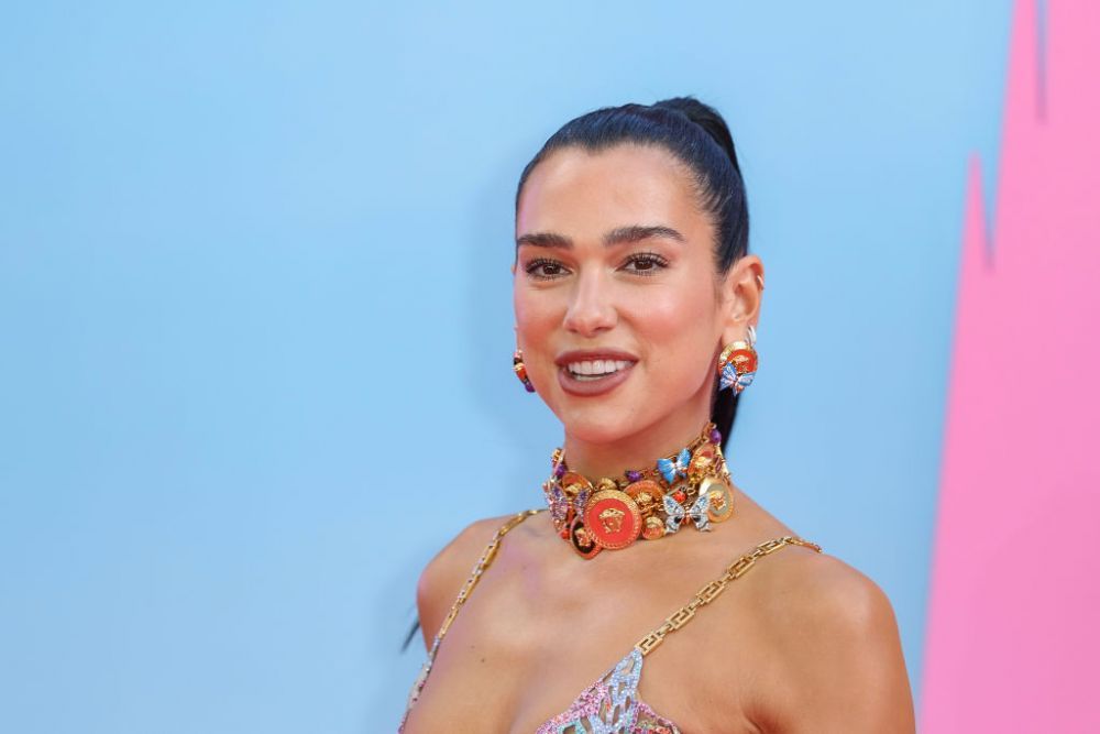 Dua Lipa s-a &icirc;mbogățit cu 10 milioane de dolari &icirc;n doar un an. La ce valoare este estimată averea ei acum