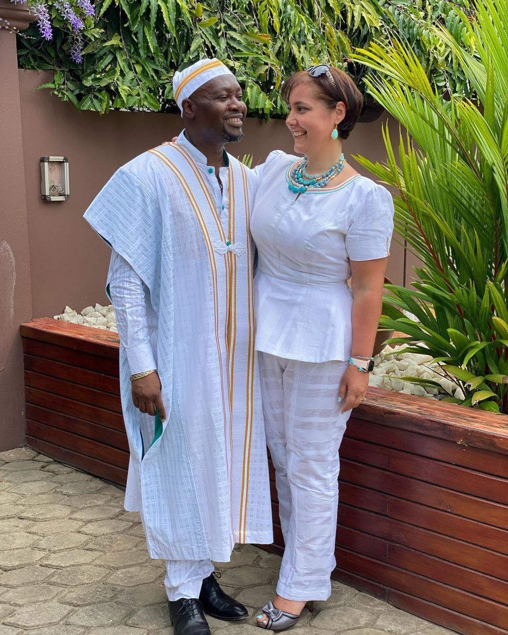 O moldoveancă s-a măritat cu un prinț din Africa, deși părinții au fost &icirc;mpotrivă. Cum arată acum viața ei