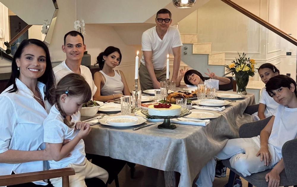 Cum arată acum fiul cel mare al Ancăi Serea. La 21 de ani, David și-a ales o nouă profesie după ce s-a &icirc;ntors din Olanda