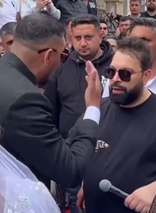 Florin Salam &icirc;și cere scuze de la părinții lui Jador, după ce a jignit-o pe mama artistului: &bdquo;Am greșit&rdquo;