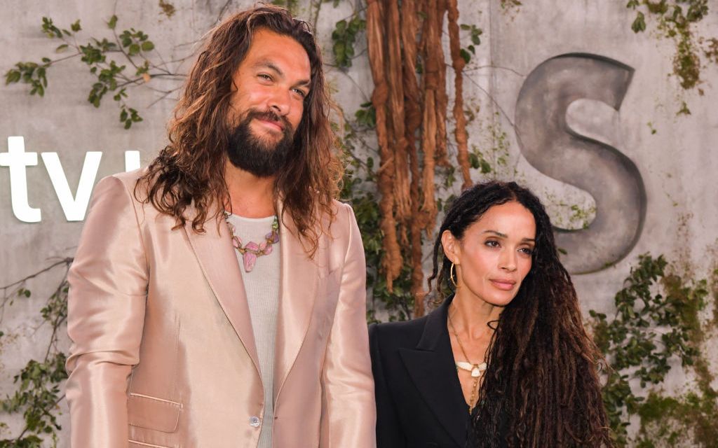 Jason Momoa și Lisa Bonet au divorțat după 19 ani de relație. Cei doi s-au despărțit &icirc;n urmă cu trei ani și au doi copii