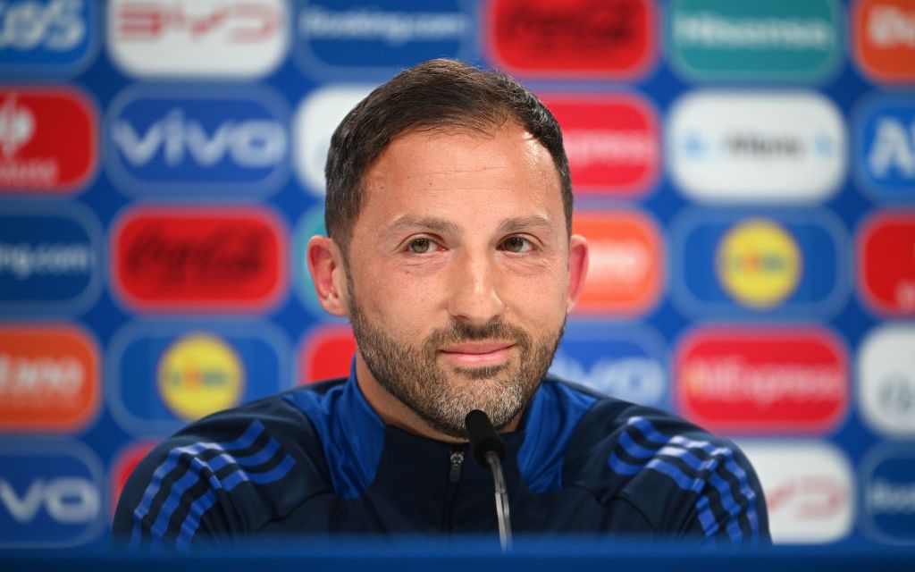 Selecționerul Belgiei are o strategie interesantă privind motivarea jucătorilor. Ce &icirc;ntrebări pune Domenico Tedesco atunci c&acirc;nd se &icirc;nt&acirc;lnește față &icirc;n față cu fiecare fotbalist