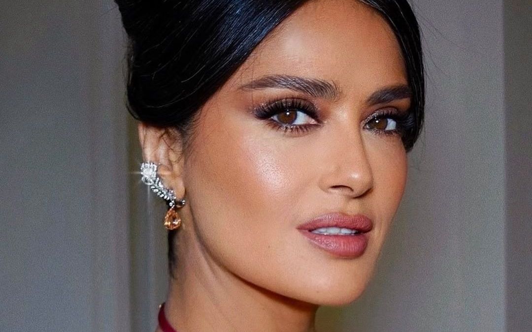 Motivul pentru care Salma Hayek a postat o fotografie cu fosta parteneră de viață a soțului ei. Cum se &icirc;nțelege actrița cu Linda Evangelista